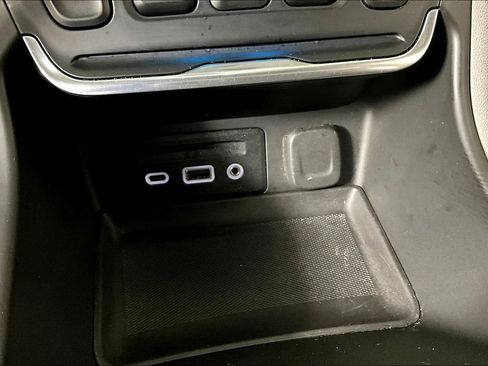 Used 2019 GMC Terrain SLT w/ Preferred Package image 32