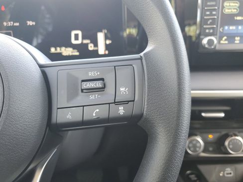 Certified 2025 Nissan Kicks S image 19