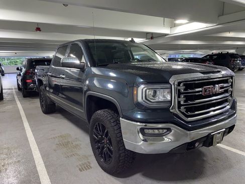 Used 2018 GMC Sierra 1500 SLT w/ SLT Premium Package AWD/4WD image 6