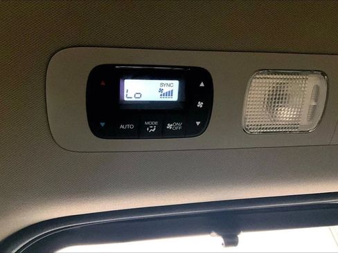 Used 2014 Honda Odyssey EX image 34