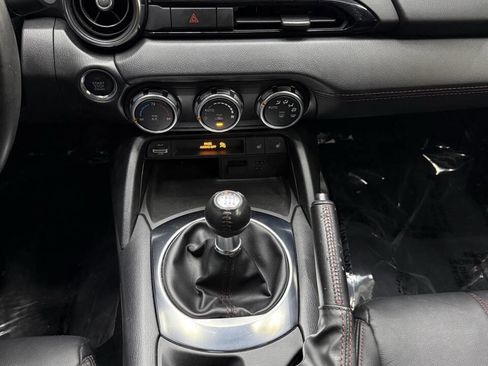 Used 2017 MAZDA MX-5 Miata RF Grand Touring RWD image 26