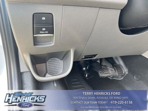 New 2023 Ford E-Transit Medium Roof image 20