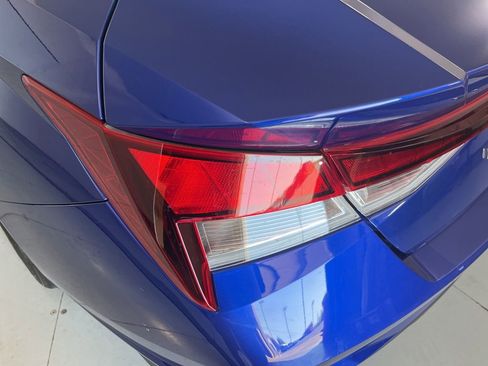 Used 2022 Hyundai Elantra SEL FWD image 41