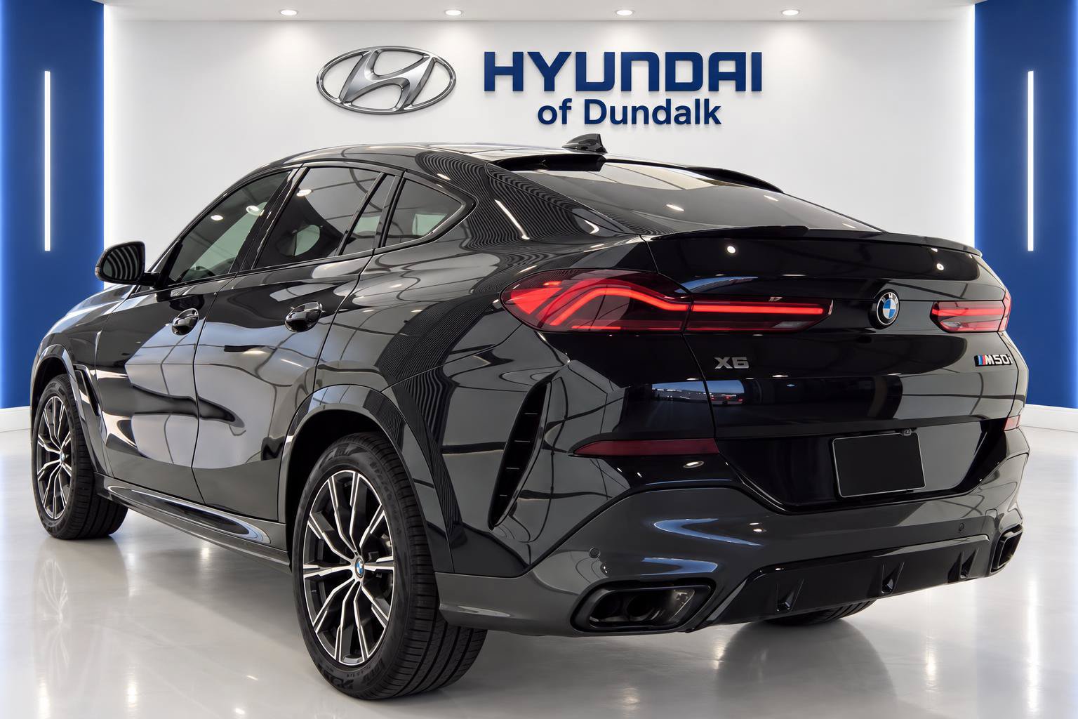 Used 2021 BMW X6 M50i w/ Executive Package AWD/4WD image 2