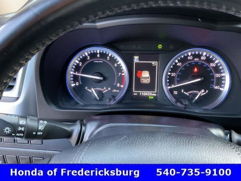 Used 2018 Toyota Highlander XLE AWD/4WD image 34