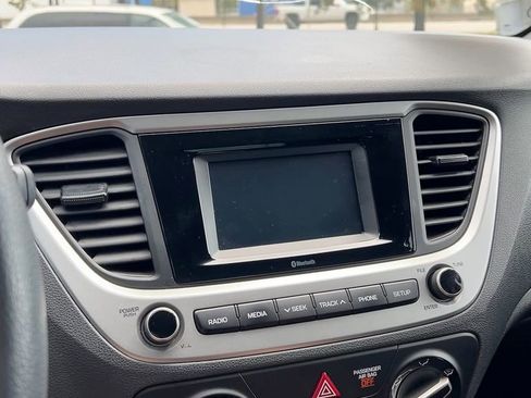 Used 2022 Hyundai Accent SE w/ Cargo Package image 26