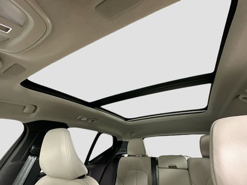 New 2026 Volvo XC40 B5 Ultra w/ Protection Package Premier image 22