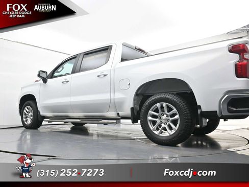 Used 2023 Chevrolet Silverado 1500 LT w/ Z71 Off-Road Package AWD/4WD image 24
