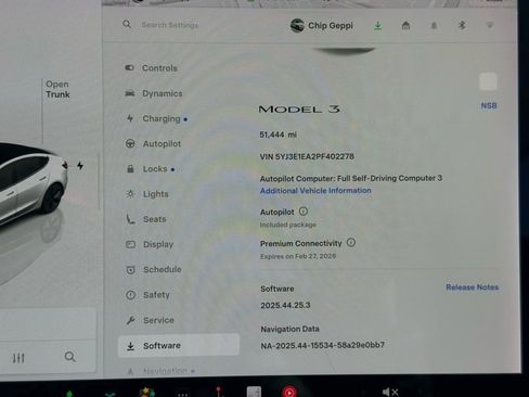 Used 2023 Tesla Model 3 Standard Range image 3