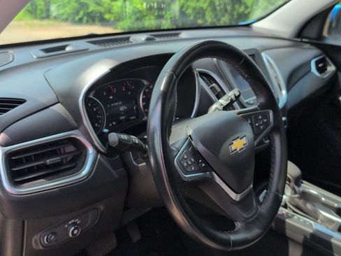 Used 2024 Chevrolet Equinox LT AWD/4WD image 11