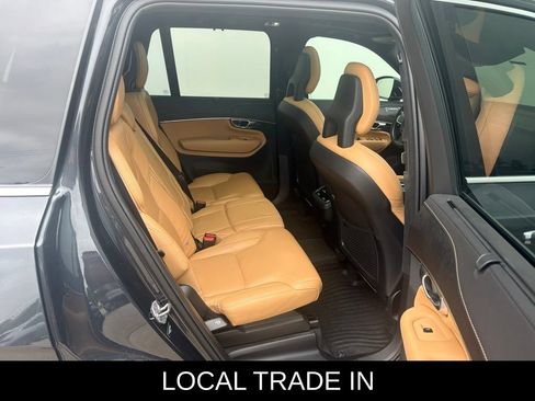 Used 2022 Volvo XC90 T6 Inscription w/ Lounge Package AWD/4WD image 11