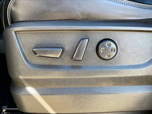 Used 2025 INFINITI QX80 Luxe image 35