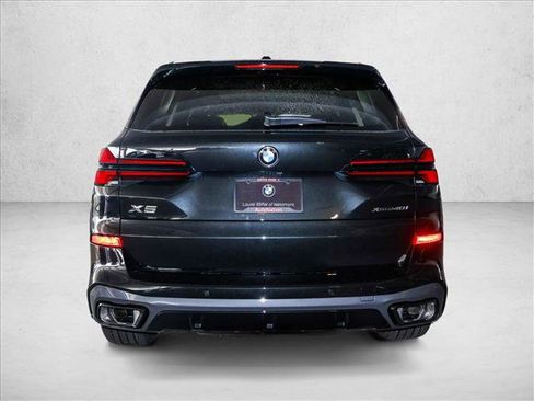 Used 2026 BMW X5 xDrive40i w/ M Sport Package AWD/4WD image 6