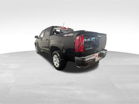 Used 2022 Chevrolet Colorado LT w/ LT Convenience Package AWD/4WD image 3
