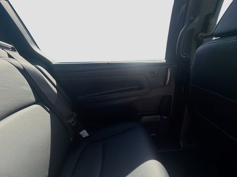 Used 2025 Honda Odyssey Sport-L image 33