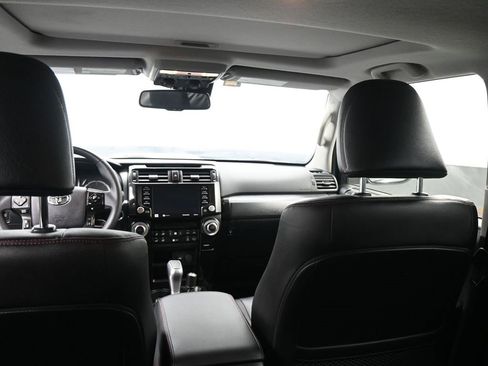 Used 2020 Toyota 4Runner TRD Off-Road Premium image 25