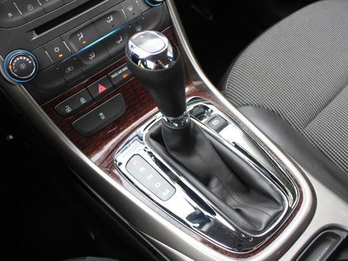 Used 2013 Chevrolet Malibu LT image 28