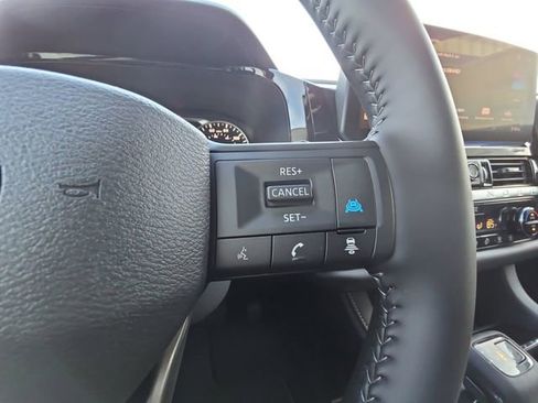 New 2026 Nissan Pathfinder SV image 12