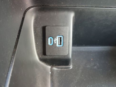 Used 2022 Ford F150 XLT w/ Equipment Group 302A High image 25