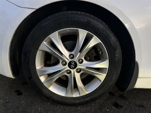 Used 2012 Hyundai Sonata Limited w/ Navigation Pkg image 9