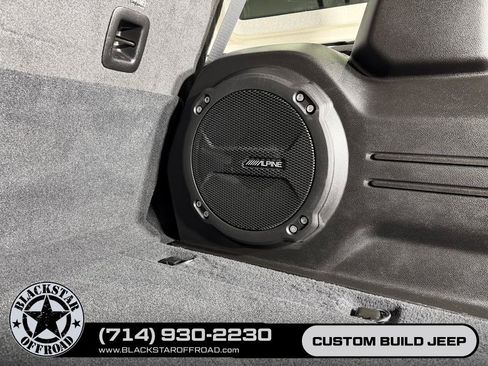 Used 2026 Jeep Wrangler Unlimited Rubicon AWD/4WD image 33