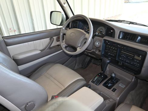 Used 1997 Toyota Land Cruiser image 6