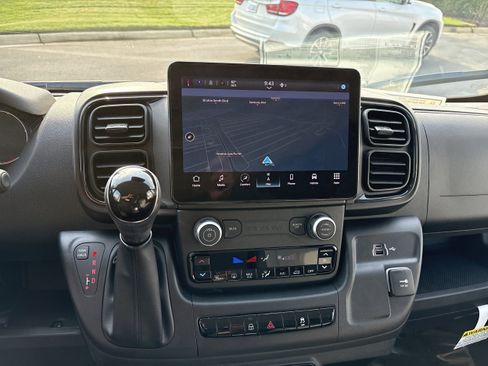 New 2025 RAM ProMaster 3500 w/ Premium Convenience Group image 27