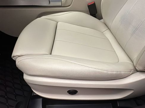 Used 2021 Mercedes-Benz GLB 250 4MATIC image 10