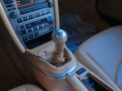 Used 2006 Porsche 911 Carrera 4S image 21