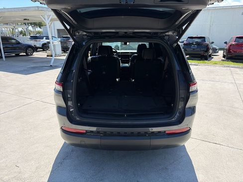 Used 2023 Jeep Grand Cherokee L Laredo AWD/4WD image 33