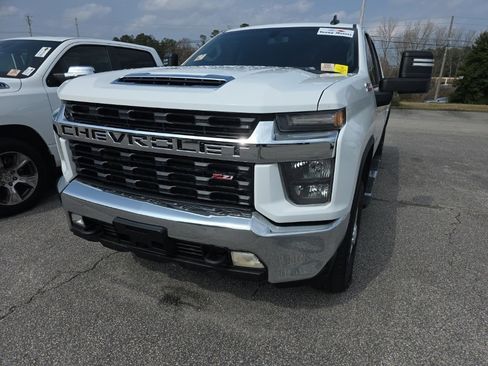 Used 2022 Chevrolet Silverado 2500 LT w/ Convenience Package image 5