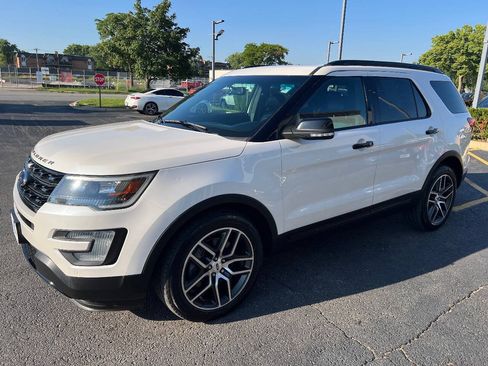 Used 2016 Ford Explorer Sport w/ Equipment Group 401A AWD/4WD image 6