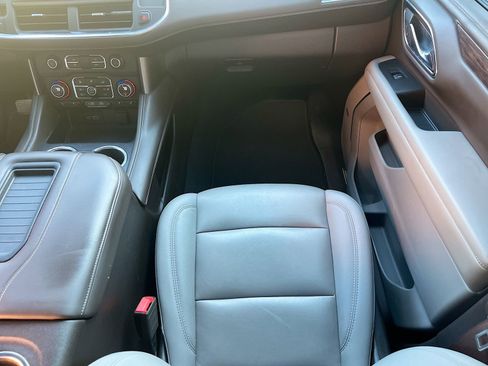 Used 2023 Chevrolet Tahoe LT w/ Luxury Package RWD image 24