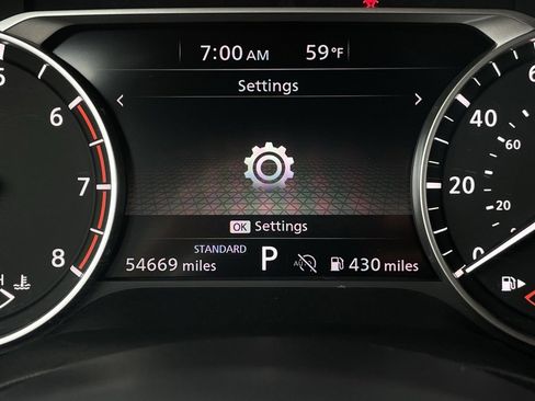 Used 2024 Nissan Rogue S image 15