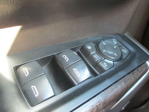 Used 2022 GMC Sierra 3500 Denali image 31
