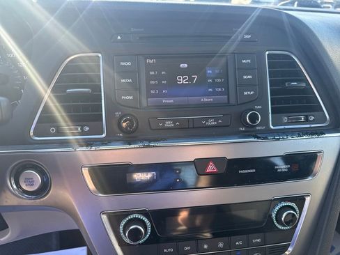 Used 2016 Hyundai Sonata SE image 20