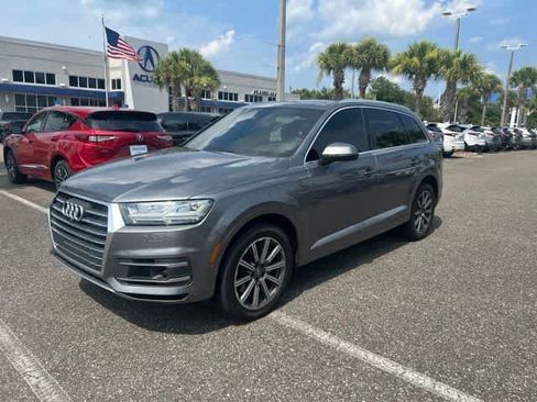 Used 2018 Audi Q7 3.0T Premium Plus w/ Premium Plus Package AWD/4WD image 2