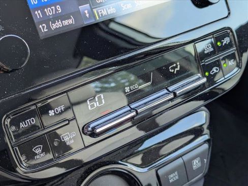 Used 2019 Toyota Prius LE FWD image 14