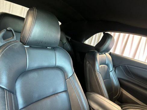 Used 2025 Ford Mustang Premium RWD image 17