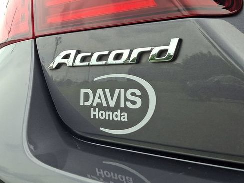 Used 2016 Honda Accord Sport image 29