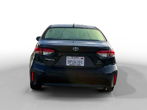 Used 2025 Toyota Corolla LE image 4