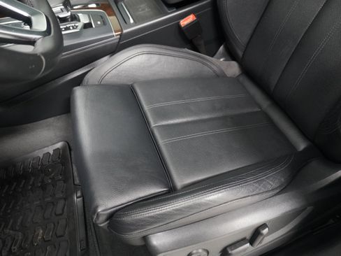 Used 2019 Audi Q5 2.0T Premium Plus w/ Premium Plus Package image 11