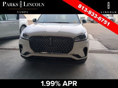 Certified 2026 Lincoln Aviator Reserve w/ Luxury Package RWD image 8