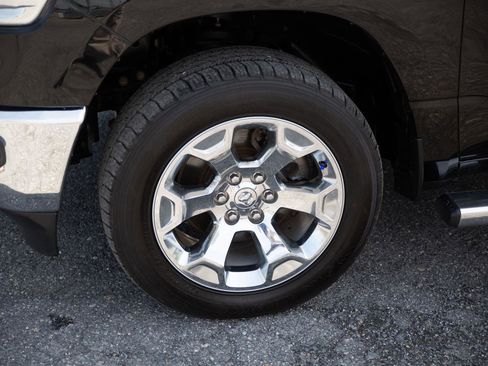 Used 2020 RAM 1500 Big Horn AWD/4WD image 10