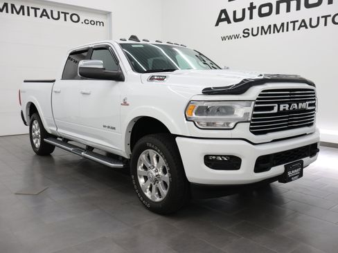 Used 2022 RAM 2500 Laramie AWD/4WD image 2