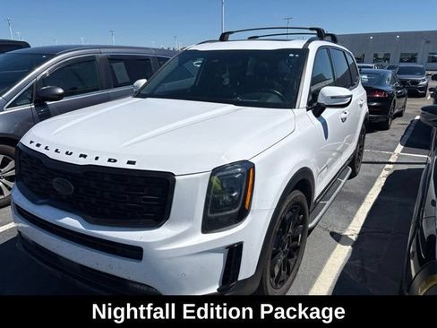 Used 2021 Kia Telluride SX w/ SX Prestige Package AWD/4WD image 3
