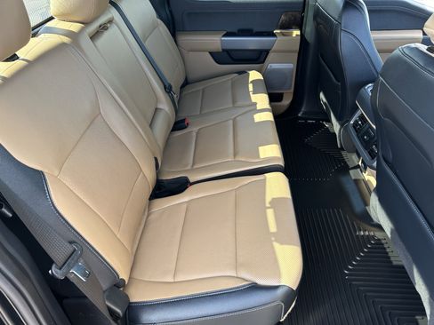 Used 2023 Ford F250 Lariat w/ Lariat Ultimate Package image 13