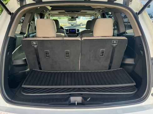 Used 2017 Honda Pilot Elite image 20