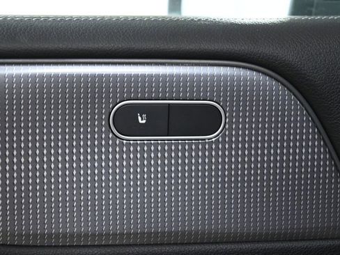 Certified 2022 Mercedes-Benz GLB 250 4MATIC image 28