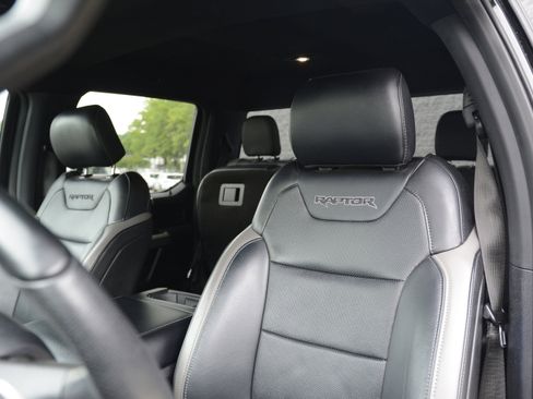 Used 2018 Ford F150 Raptor w/ Equipment Group 802A Luxury AWD/4WD image 5